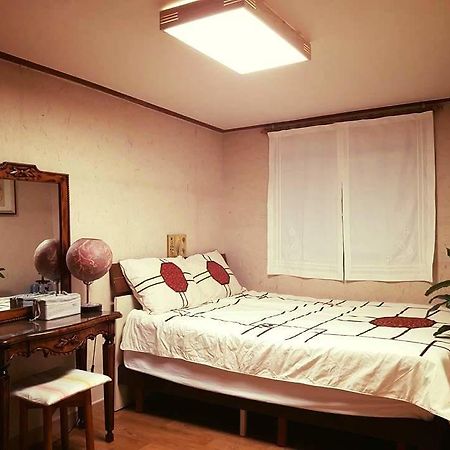 Lydia Craft Guesthouse โซล ภายนอก รูปภาพ