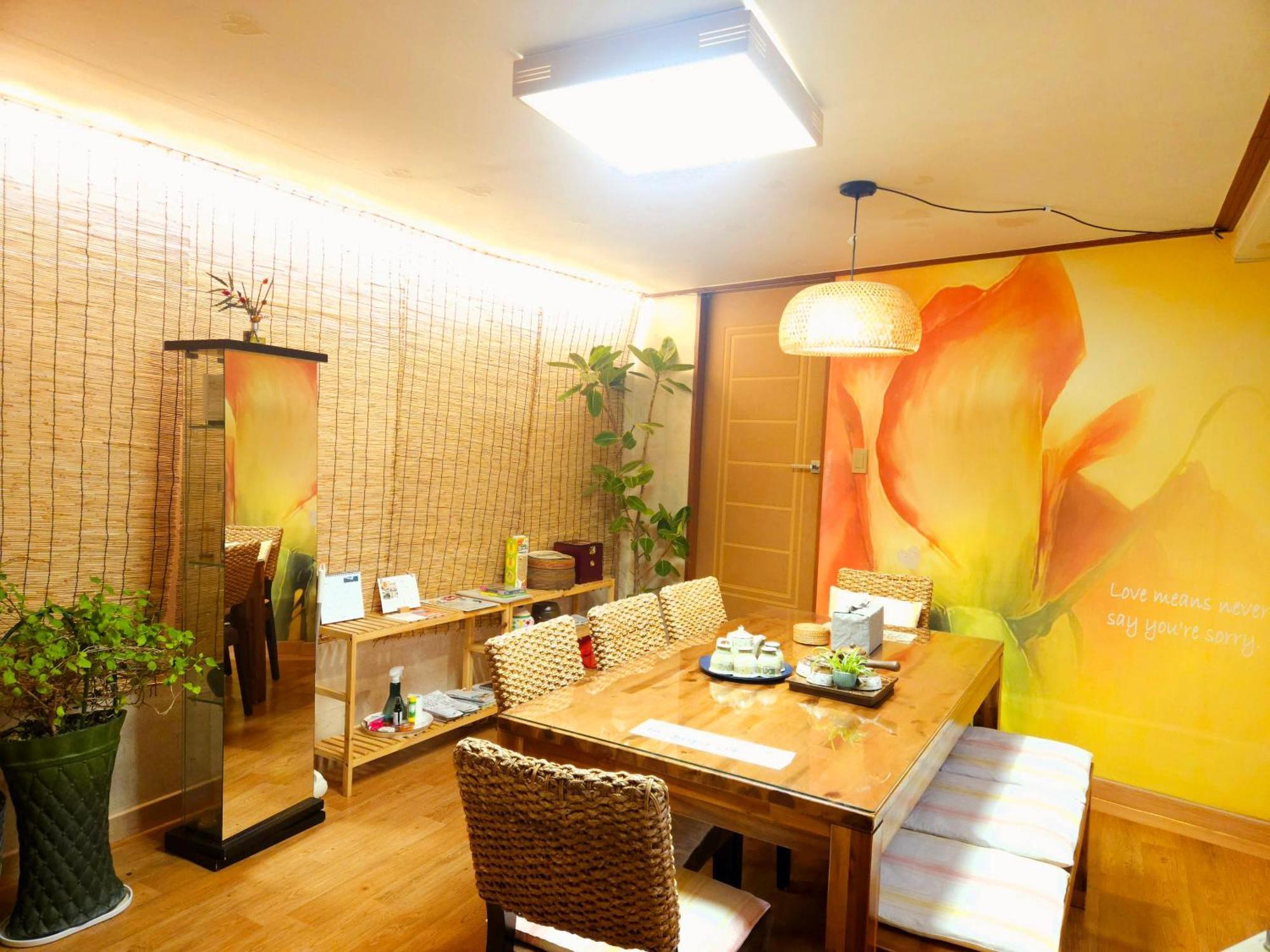 Lydia Craft Guesthouse โซล ภายนอก รูปภาพ