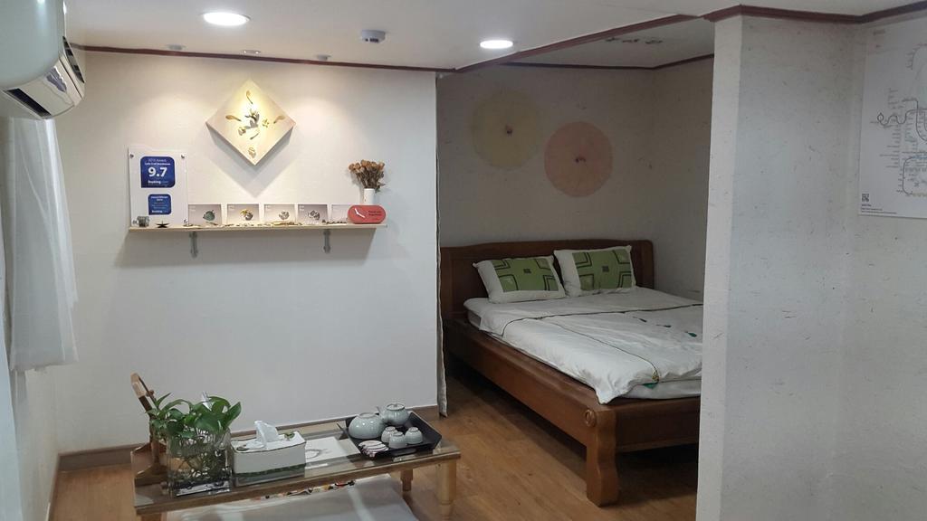 Lydia Craft Guesthouse โซล ภายนอก รูปภาพ